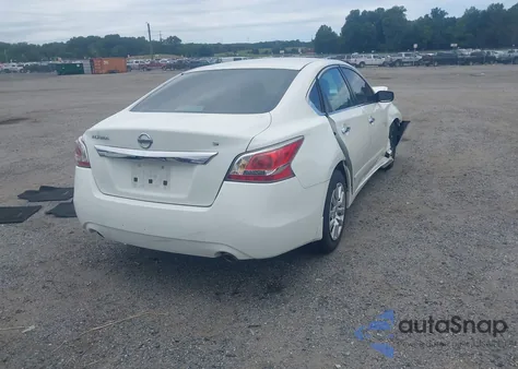 2015 Nissan Altima 2.5 S from USA, damaged, VIN 1N4AL3AP8FN906214